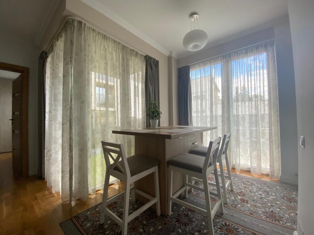 Lunafan Apartment Клуж-Напока Екстер'єр фото