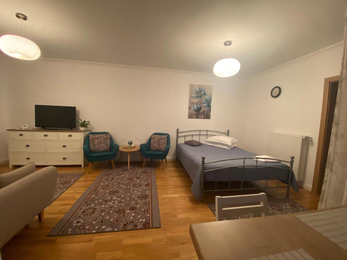 Lunafan Apartment Клуж-Напока Екстер'єр фото